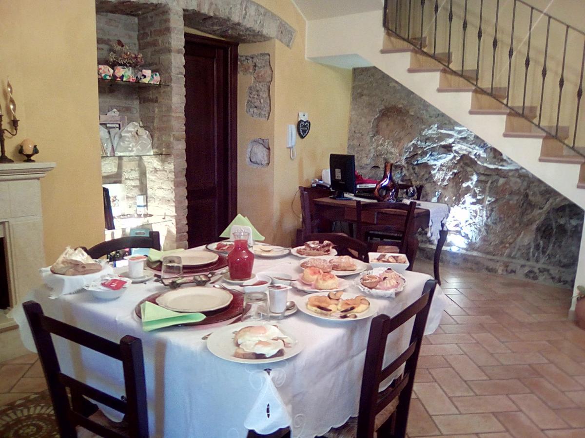 Bed And Breakfast La Sentinella Civita Buitenkant foto
